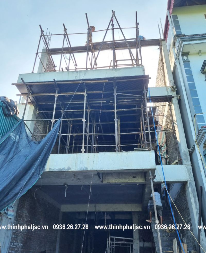 xây nhà trọn gói quận Long Biên Thạch Bàn đổ bê tông mái 3 8