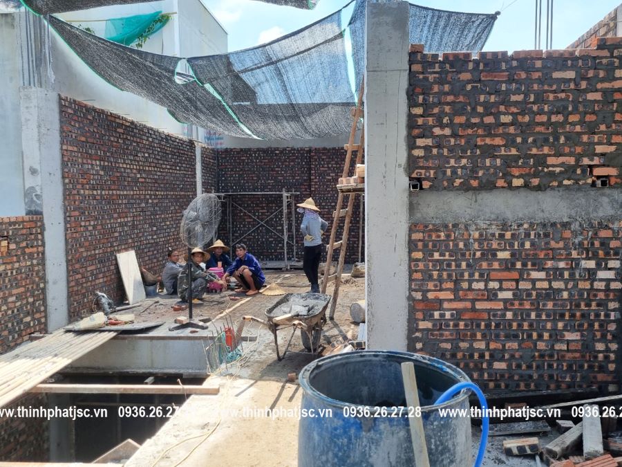 xây nhà trọn gói quận Long Biên Thạch Bàn đổ bê tông mái 3 9