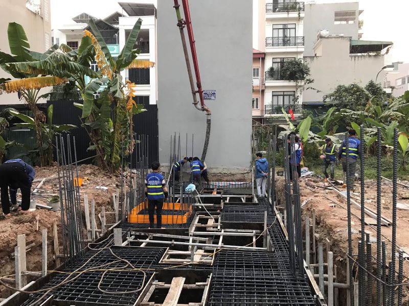 Hình ảnh đổ bê tông móng công trình anh Long - Yên Nghĩa