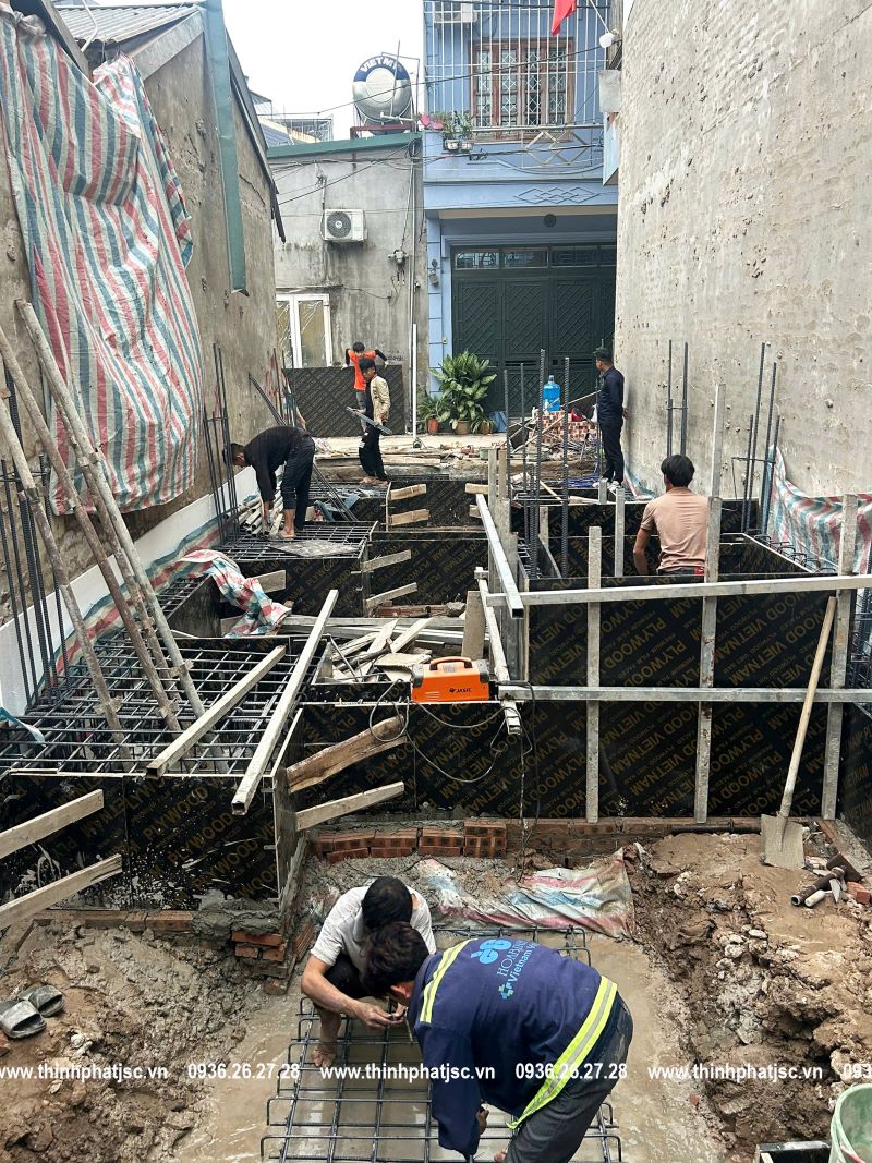 xây nhà trọn gói quận hà đông anh Phương móng 3