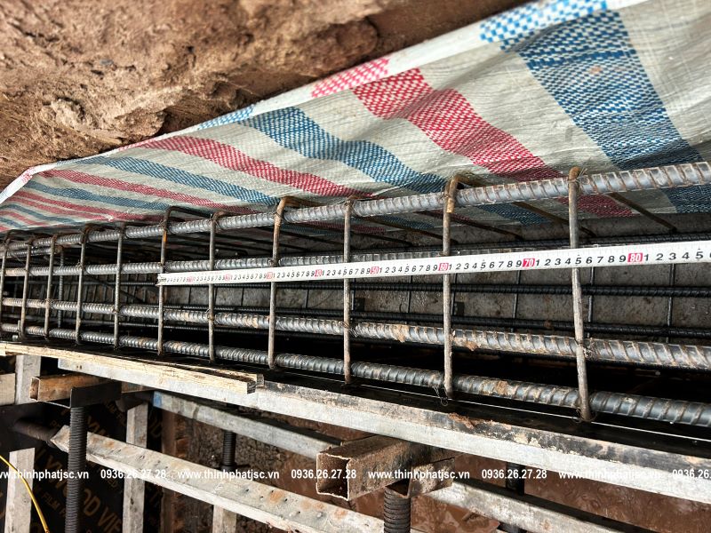 xây nhà trọn gói quận Long Biên anh Quân giang biên móng 5